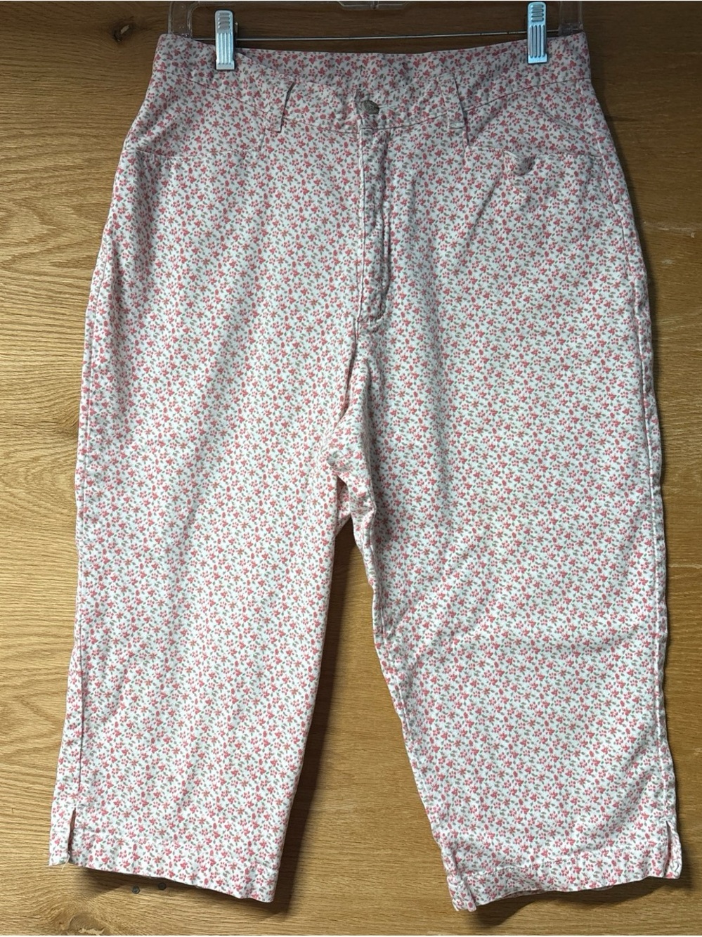 Lee vintage Floral Pink and White Cropped Pants Capri